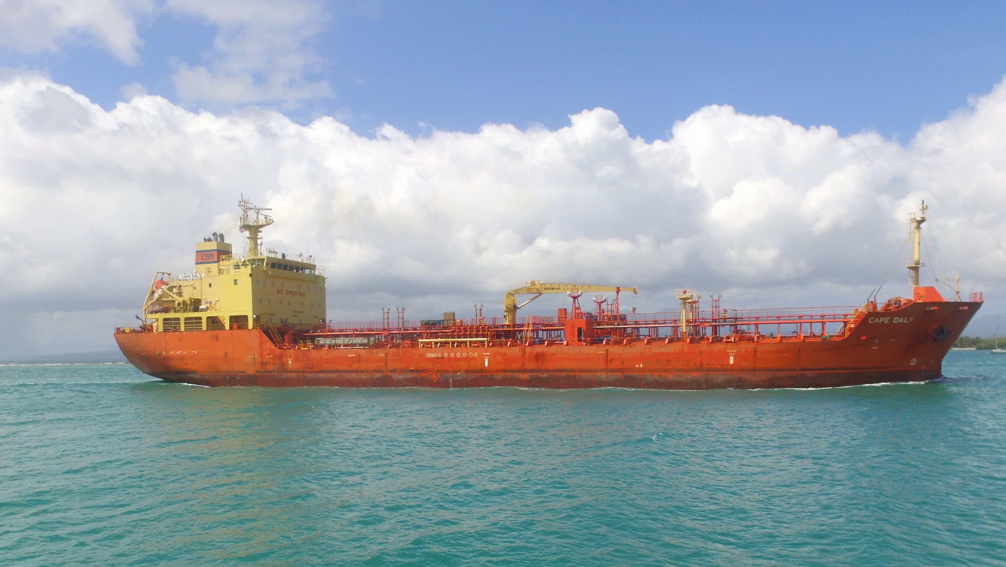 Pétolier à Pointe A Pitre